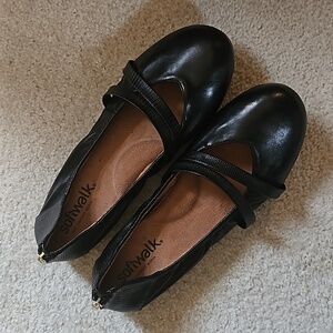 SoftWalk Sierra Ballet Flats 11W